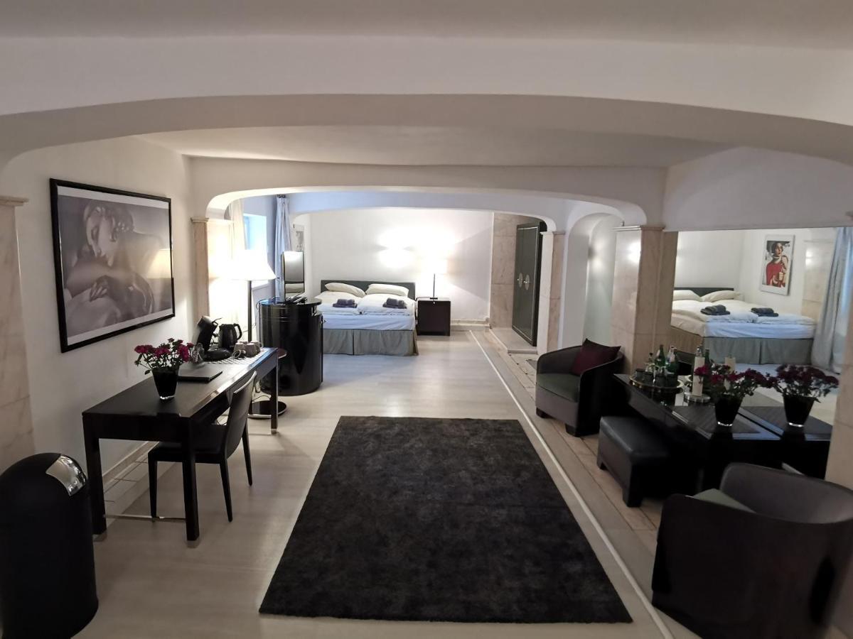 Wellness Appartement Düsseldorf Eksteriør bilde